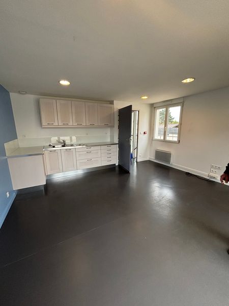 Bureau à Puceul disponible à mi-temps