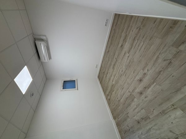 Bureau disponible à Erbray au sein d'un cabinet récent